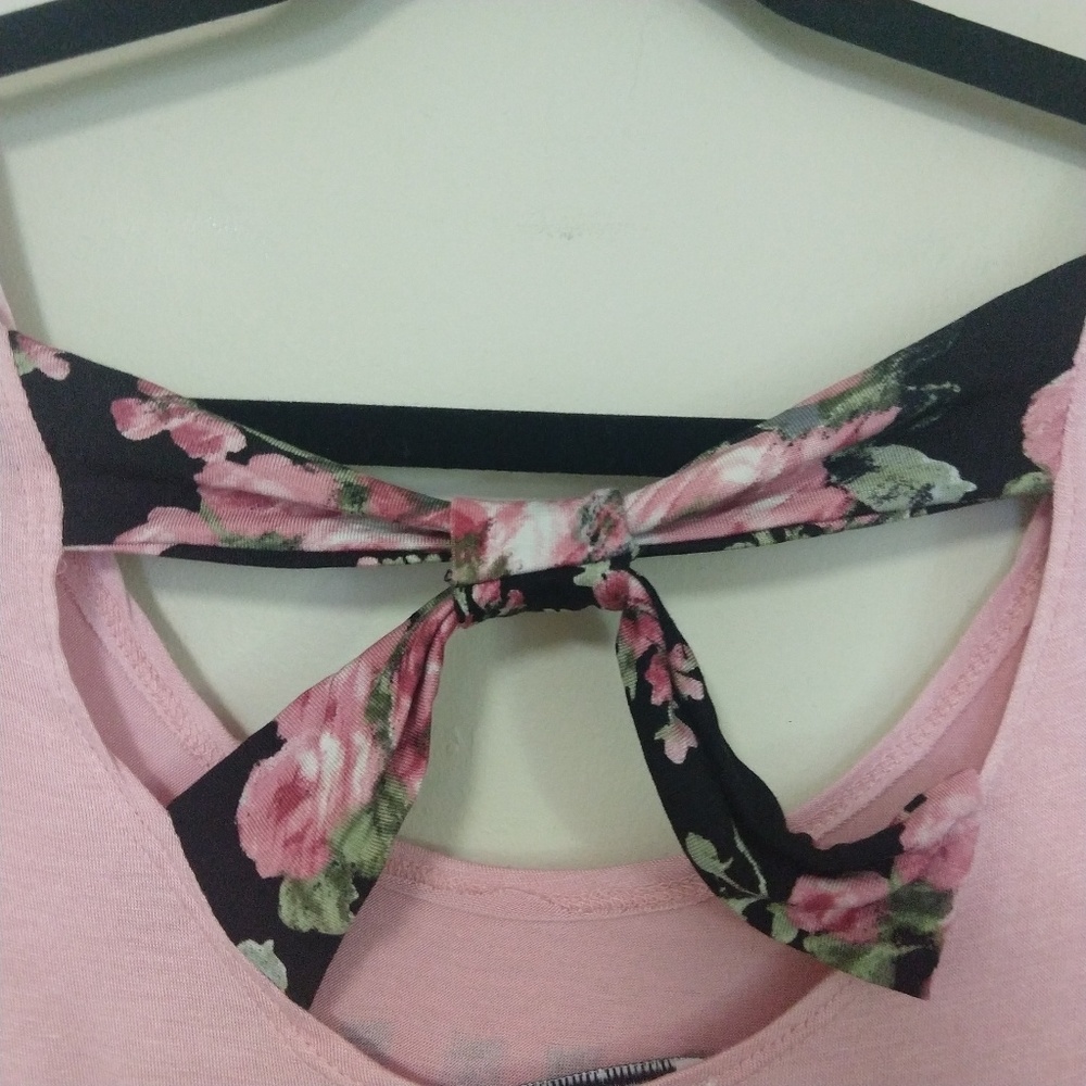 #SINGLE Graphic Tee Crop Shirt Large - Picture 2 of 7